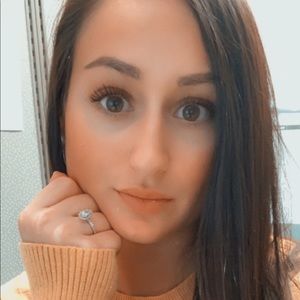 Meet your Posher, Jordyn